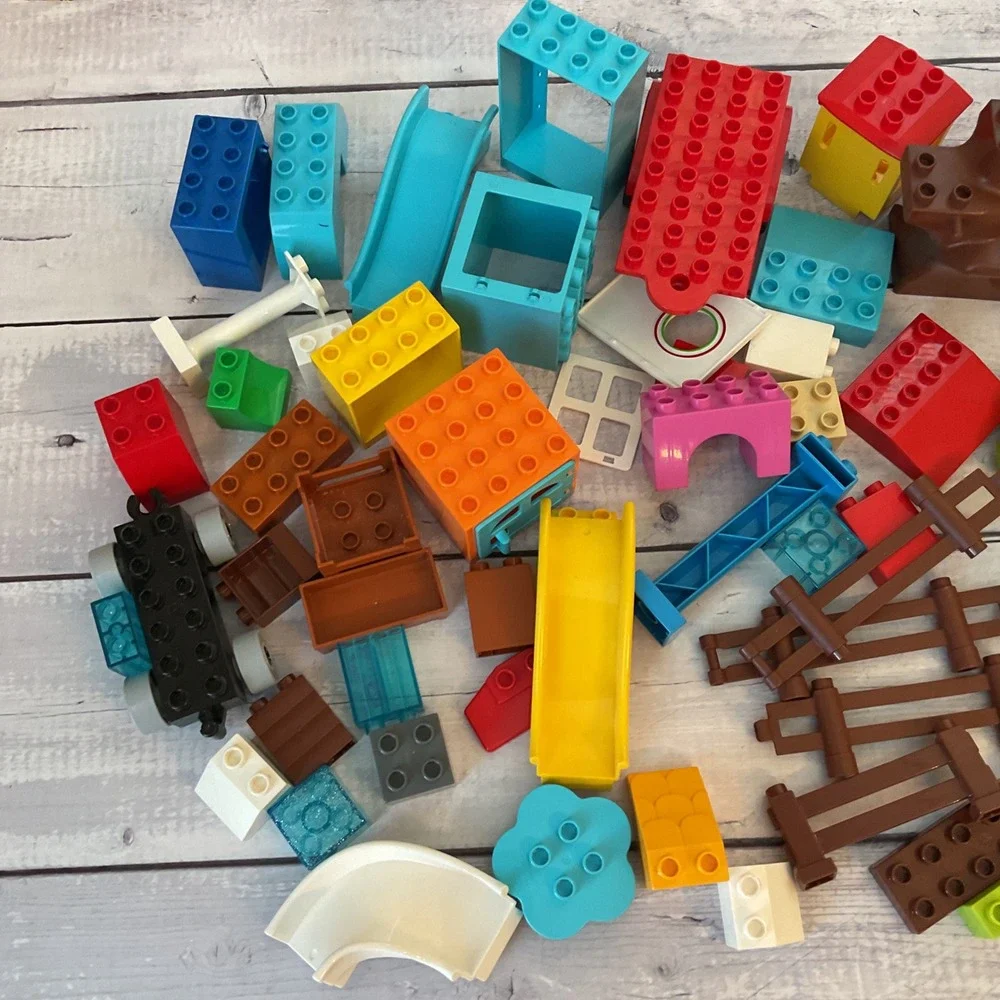 Lego Duplo Random Assortment Lot Of 70+‎ Pieces Bricks Blocks Assorted Colors B